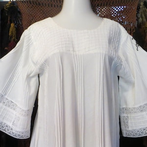 Fab Mexican  White Cotton Laced/Ribbed Dress w/Angel Sleeves, Great for Informal Wedding or Just Strolling the Beach