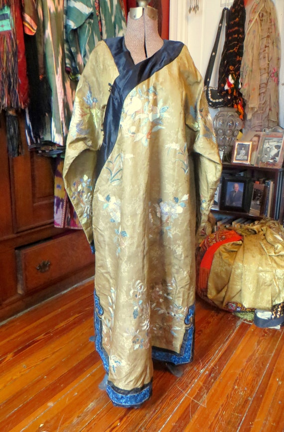 SALE Antique Chinese Qing Dynasty Silk Damask Che… - image 3