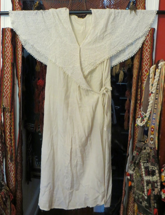 L/XL Lace Caped Linen/Cotton/Silk Victorian Robe/D