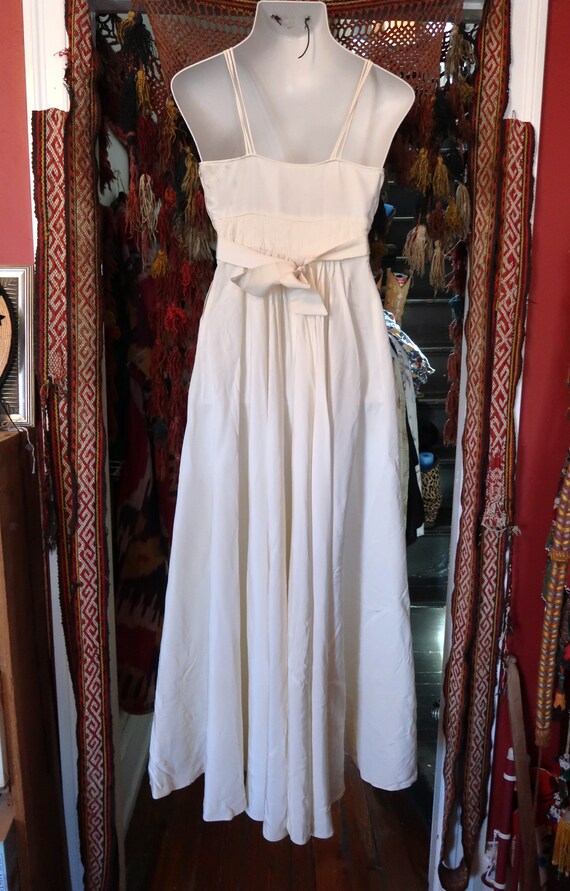 Fab 40s/50s White Satin Rayon (?) Long Dress w/Pl… - image 4