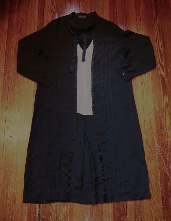 Stunning 20s/30s Black Silk Crepe De Chine Dress … - image 6