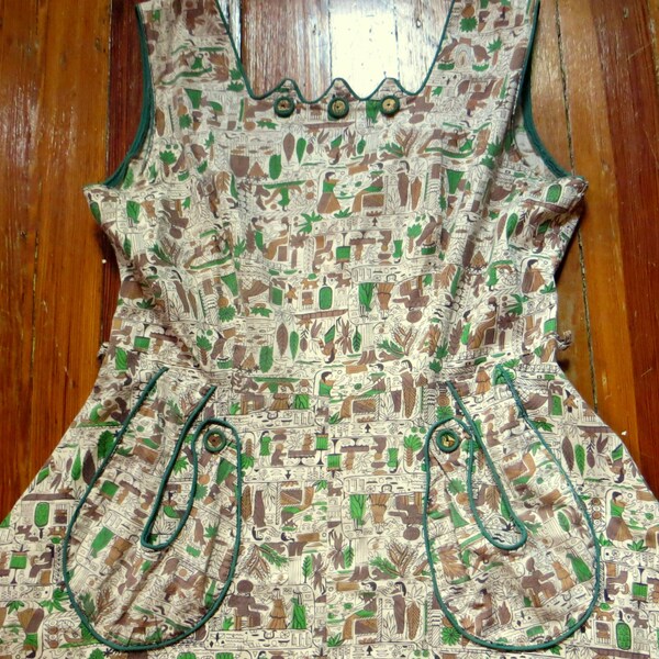 Fab 50s Egyptian Print Cotton Dress w/Outrageous Buttons and Pocket Detail, Larger Size