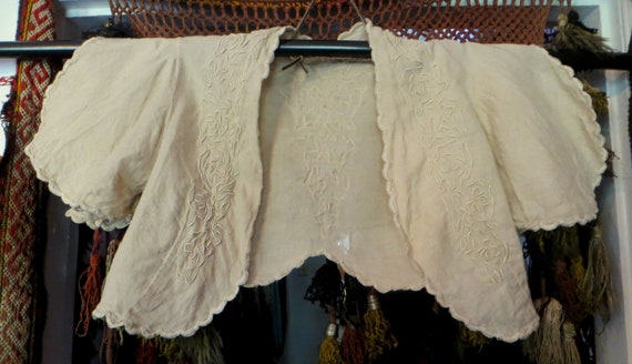 Darling Victorian Ecru Linen Shrug/Bolero/Capelet… - image 3