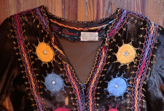 Gorgeous 60s/70s Indian Chocolate Brown Velvet Dr… - image 9