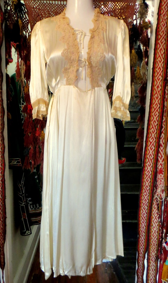 SALE Fabulous 1930s/40s Old Hollywood Silk Satin … - image 2