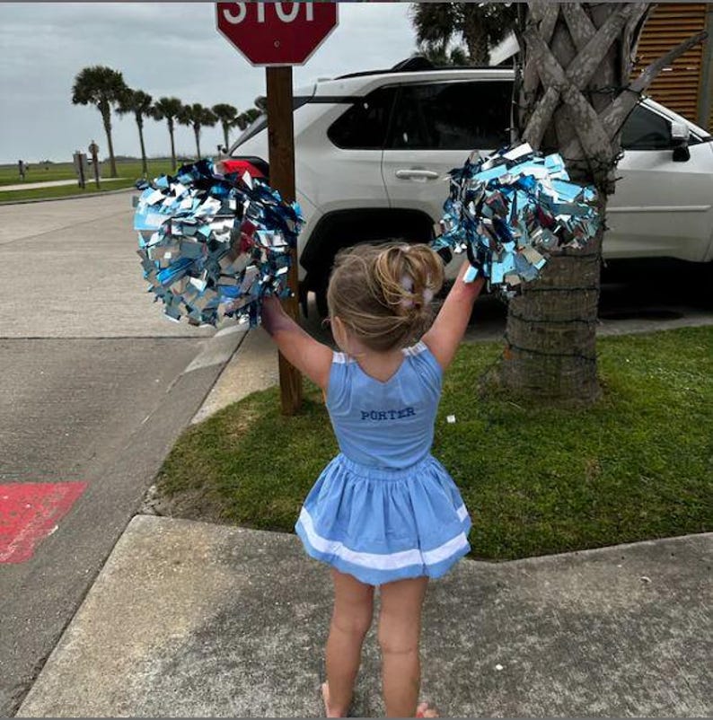 Personliga cheerleaderuniformer | Cheerleaderkläder för flickor | Personlig cheerleaderuniform | Cheerleader-outfit | Anpassad cheerleaderuniform bild 13