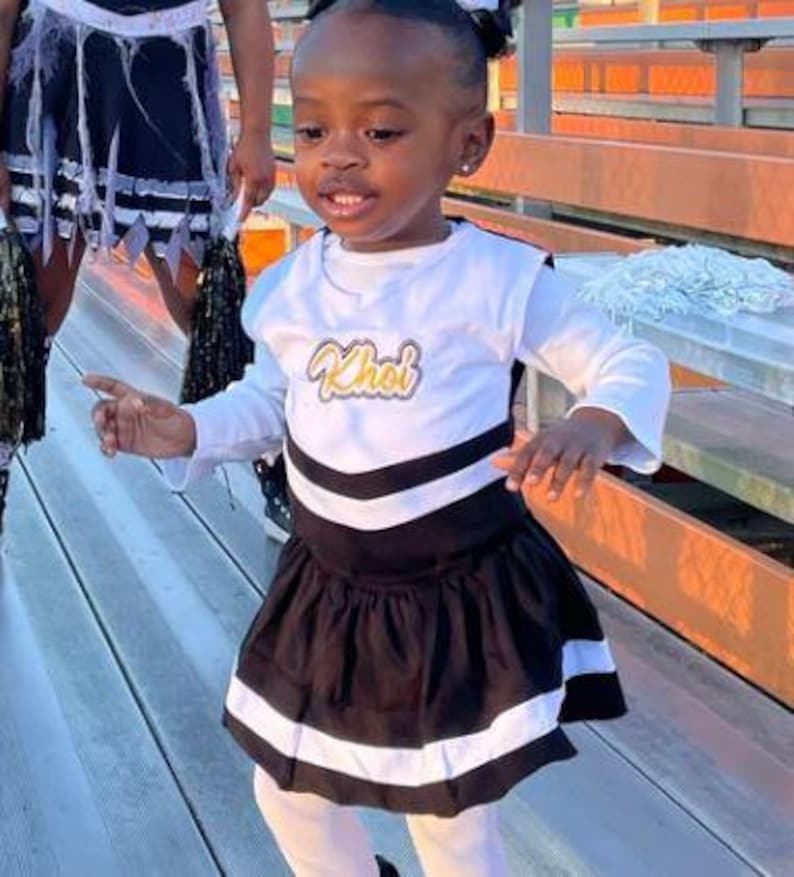 Personliga cheerleaderuniformer | Cheerleaderkläder för flickor | Personlig cheerleaderuniform | Cheerleader-outfit | Anpassad cheerleaderuniform bild 15
