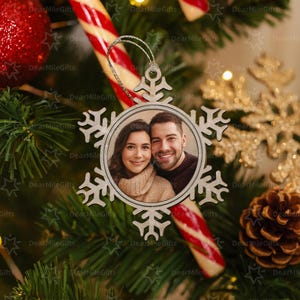 Custom Photo Snowflake Ornament / Personalized Christmas Tree Decoration / Add Your Picture / Xmas Keepsake /Holiday Gift for Family or Pets