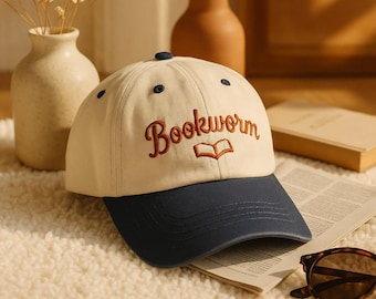 Broderad bokmal truckerhatt, bokälskarhatt, bokälskare-outfit, bokklubbkeps, bokmalkeps, läslärarhatt, bibliotekariepresent till henne