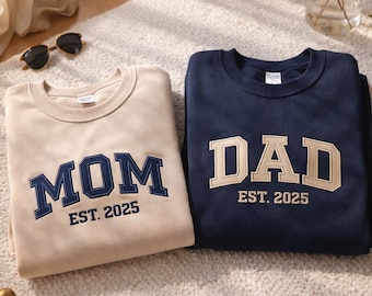 Embroidered Mom and Dad Matching Sweatshirts, Pregnancy Announcement Crewneck, Expecting Parents Gift, Mom Dad Embroidery Set