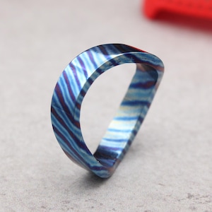 Colorful Curved Timascus Ring, Mens Unique Wedding Band, Men Promise Ring Titanium Damascus Ring, Personalized Jewelry, Wedding Gift for Him