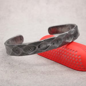 Damascus Bracelet Diamond Cut Forged Steel Cuff Bracelet Viking Jewellery Mens Arm Ring Mens Cuff Bracelet Iron Bracelet Iron Oath Ring