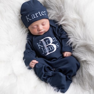 Newborn Boy Clothes Newborn Boy Coming Home Outfit Baby Boy Gift Newborn Boy Outfit Monogrammed Baby Boy Outfit Newborn Hat Newborn Gift imagem 4