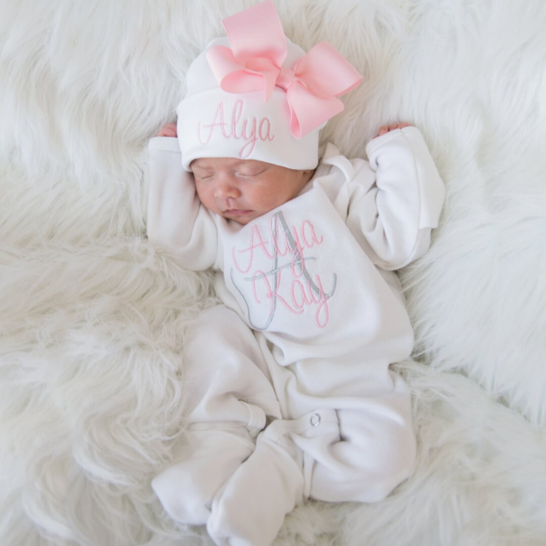 Girl going home outfit best sale