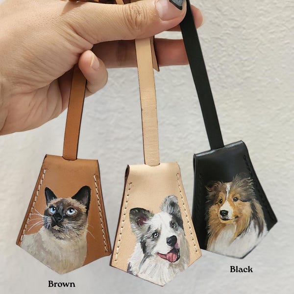 Hand-Painted Leather Pet Portrait Bag Charm: Custom Dog/Cat Memorial, Mother's Day Gift for Mom