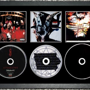Steckknoten | Steckknoten | Iowa | (Band 3) Die Unterschwelligen Verse | Retro Triple CD Wand-Display | Rahmen nicht enthalten |