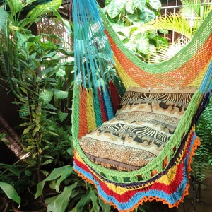 Symmetric Color Combination Hanging Chair - Simple Fringe