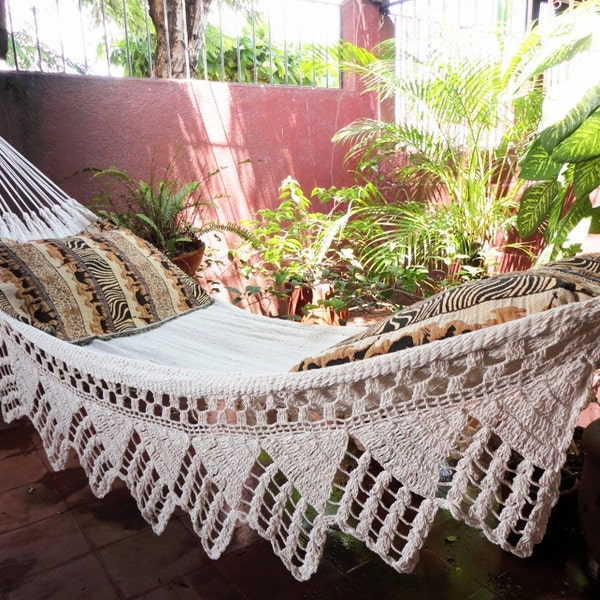 One Color Beige Single Hammock Hand-Woven Natural Cotton Triangle Fringe