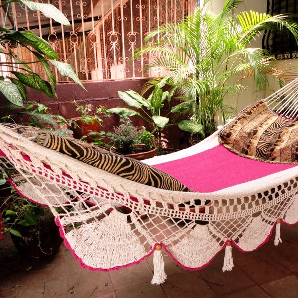 Beautiful Two Colors Beige Fuchsia. Single size Hammock handwoven Natural Cotton with Special Fringe.