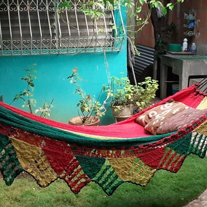 Colorful Double size Hammock with pointed fringe. Made with natural cotton.