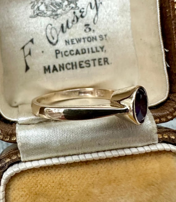 Vintage Amethyst Solitaire Ring | Solid 9ct Yello… - image 2