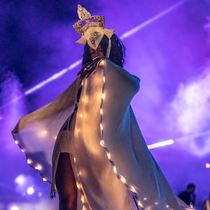 LED Kaftan (White/Gold) - Light Up Cotton Ceremony Festival Kundalini Clothing- Tulum Ibiza Poncho Costume