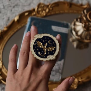 Drache - Magnetischer Halter für Handys, Kindle, Tolino, Kobo & mehr