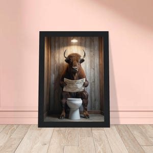 Grappige bizon badkamer muur kunst krant lezen op toilet, rustieke hut buffel poster, eigenzinnige boerderij canvas print voor toilet humor decor