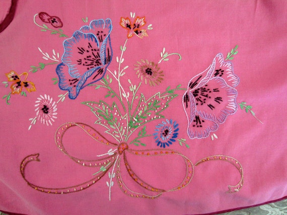 vintage 30s apron Pink Embroidered flowers 1930s … - image 3
