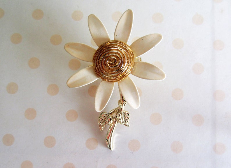 vintage 1960s flower pin enamel 60s flower power Brooch image 1