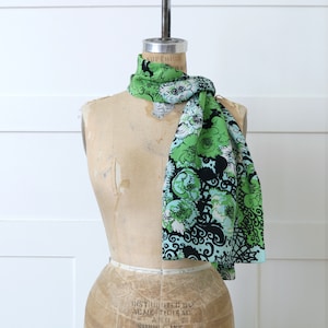 vintage 1940s green & blue scarf •  abstract floral long rectangular scarf / shawl