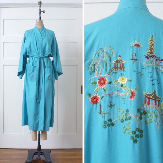 vintage raw silk Chinese embroidery robe • kimono