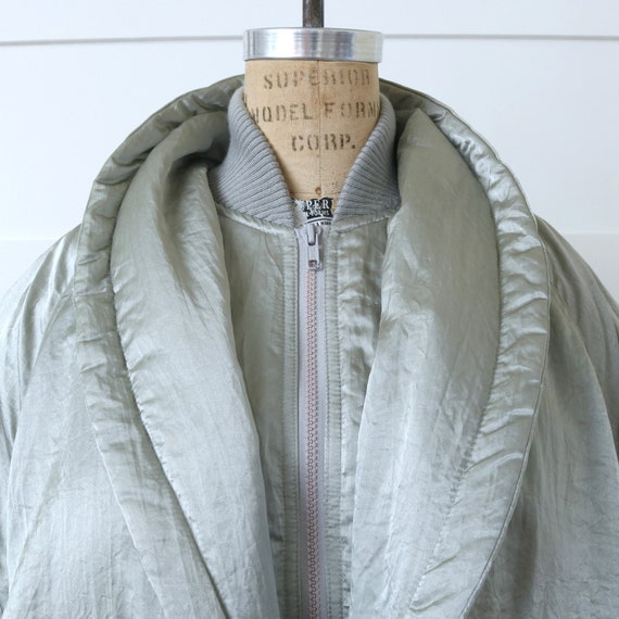 vintage 1980s silver puffer coat • women's London… - image 2