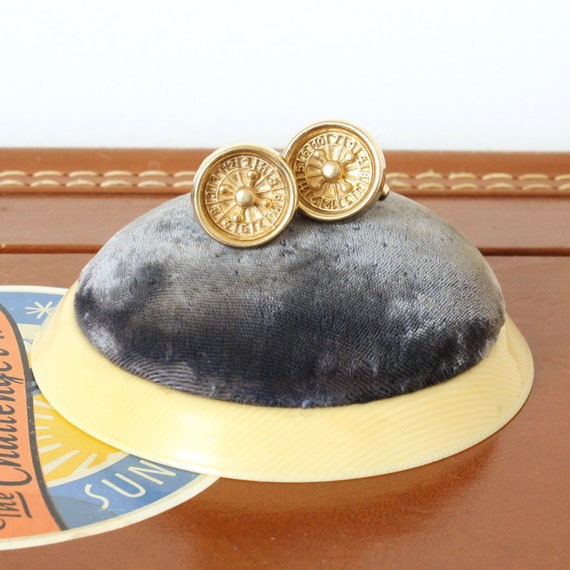 Ready to be personalized! Vintage 1970s Anson 12k GF Oval Cuff Links and Tie Holder New in Box