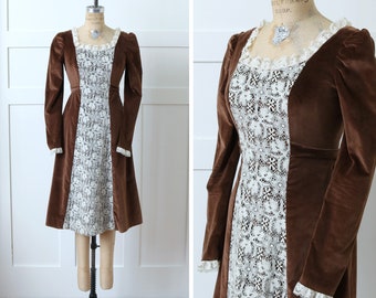 vintage 1970s romantic velvet & lace dress • boho prairie dress with puff sleeves • brown and white