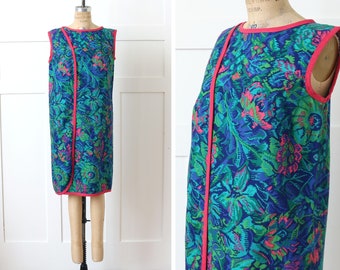 vintage 1960s shift dress • bright abstract floral sleeveless wrap cover-up loungewear dress