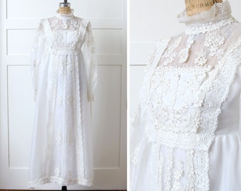 ON SALE vintage 1970s white floral wedding dress • empire waist lace collar & trim boho wedding gown