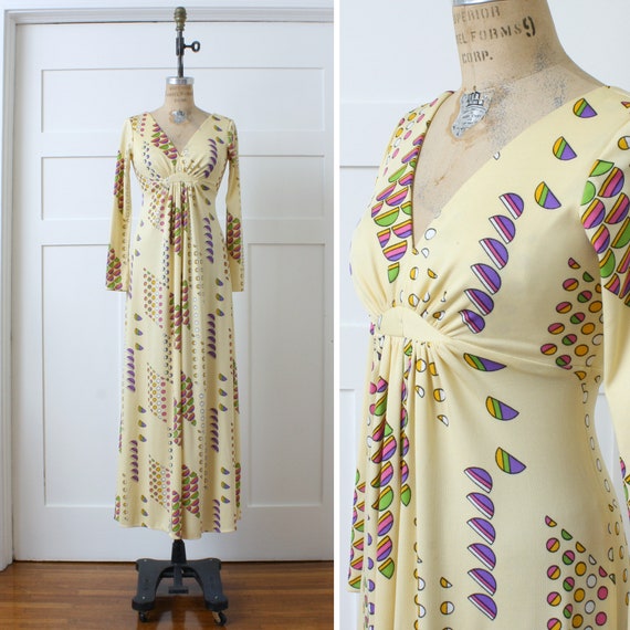 1970s vintage maxi dress • op-art print empire wai