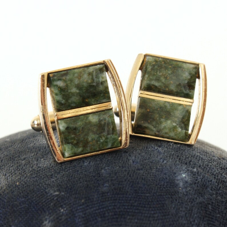 vintage Dant\u00e9 1970s jade green stone /& gold tone cuff links \u2022\u00a0stylized modernist square cufflinks