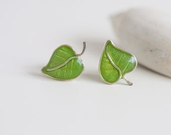 Post earrings -Spring green leaves