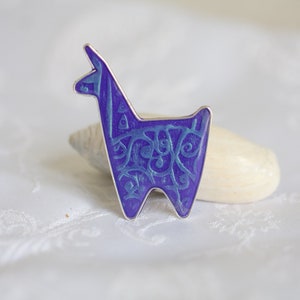 Llama brooch / For animal lovers / Unique jewelry