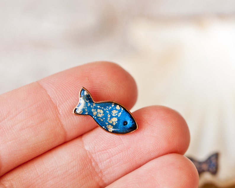 Studs Indigo Fish image 3