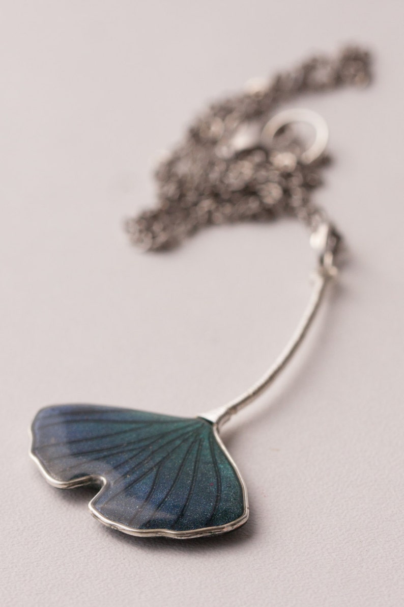 Necklace Green Ginkgo Leaf image 2