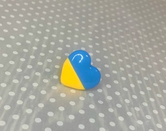 Stand with Ukraine pin