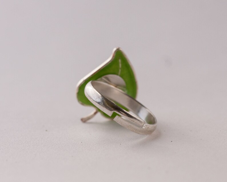 Adjustable Ring Forest green leaf image 2