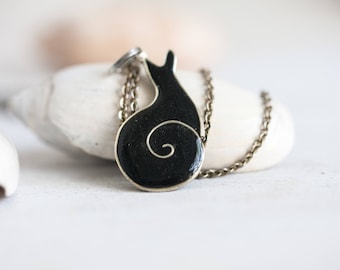 Snail Necklace - Black