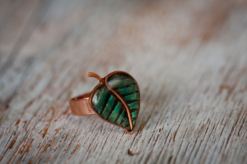 Adjustable Ring - Forest green leaf image 3