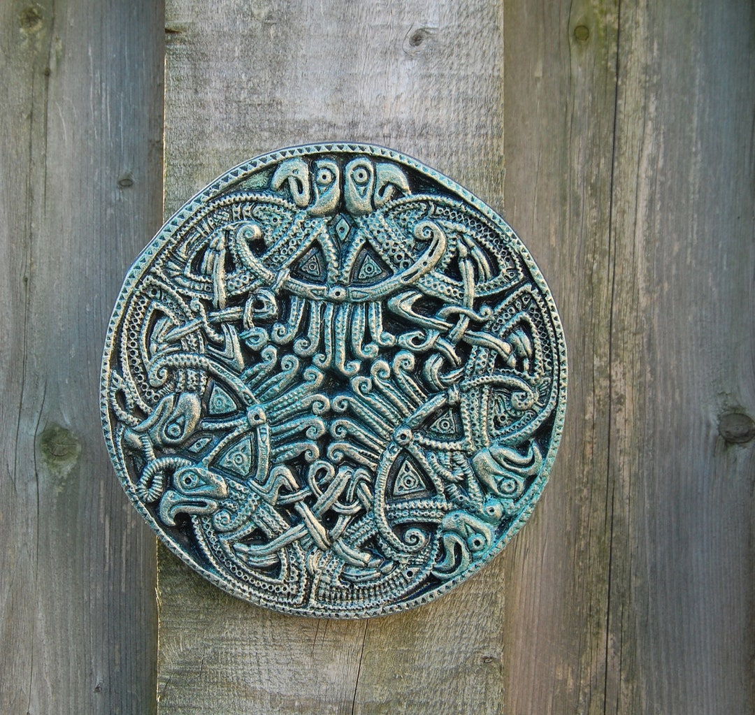 Irish Garden Art Gifts, Celtic Eagles Zoomorphic Outdoor Sculpture