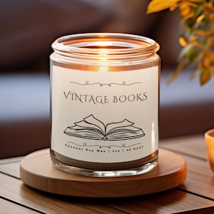 Vintage Books Candle, Reading Candle, Literary Candle, Bookish Candle, Bookworm Candle, Candle for Reader, Library Candle, Book Candle, Read