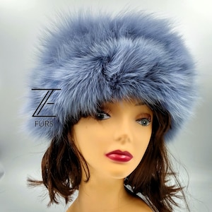 Headband or collar made of genuine  fox fur. Elastic round winter fur scarf, neck or head warmer. Fur covers both sides.